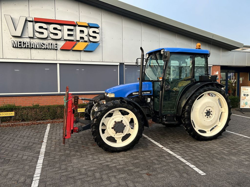 New Holland TN75S - Trator: foto 1 New Holland TN75S - Trator: foto 1