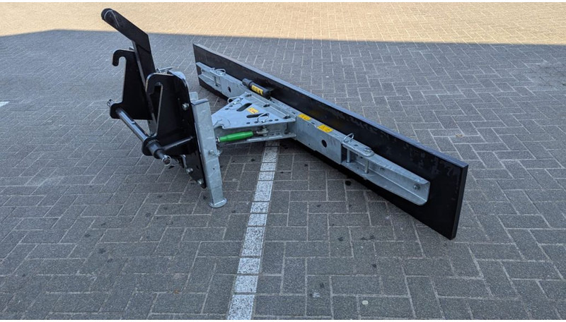 Zocon Rubberschuif 2.80 mtr Giant + 3-punts - Equipamento de gado: foto 2 Zocon Rubberschuif 2.80 mtr Giant + 3-punts - Equipamento de gado: foto 2