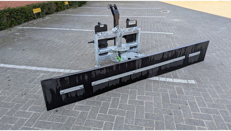 Zocon Rubberschuif 2.80 mtr Giant + 3-punts - Equipamento de gado: foto 1 Zocon Rubberschuif 2.80 mtr Giant + 3-punts - Equipamento de gado: foto 1