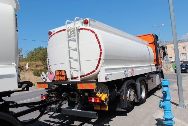 Mercedes-Benz Actros 2548 6x2/4 - Caminhão tanque: foto 4 Mercedes-Benz Actros 2548 6x2/4 - Caminhão tanque: foto 4