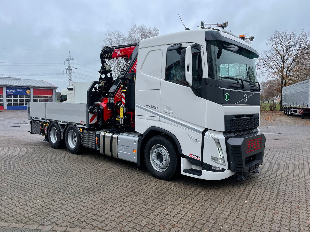 Volvo FH500 6x4 Fassi F545RA 2.27 mit Jib und Winde - Caminhão, Caminhão grua: foto 3 Volvo FH500 6x4 Fassi F545RA 2.27 mit Jib und Winde - Caminhão, Caminhão grua: foto 3