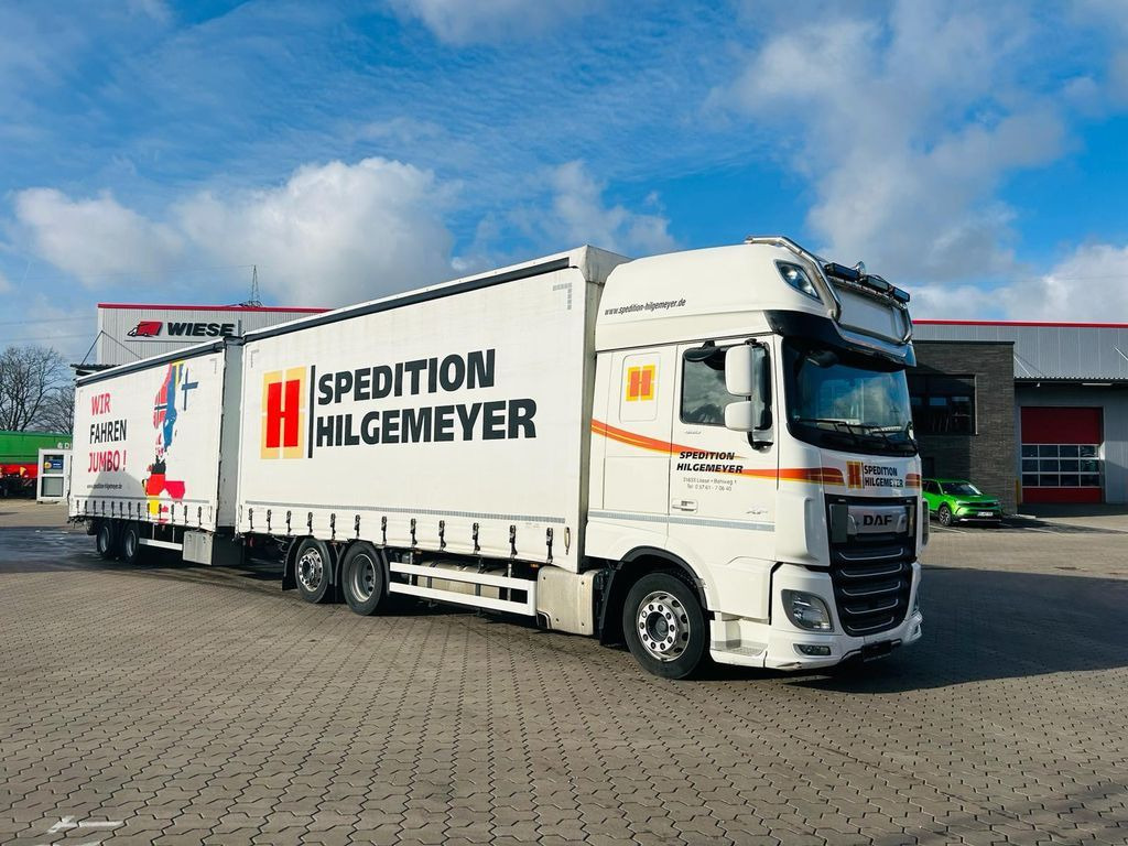 DAF XF 480 FAN LowDeck 6x2 Jumbo sehr sauber - Caminhão com lona: foto 1 DAF XF 480 FAN LowDeck 6x2 Jumbo sehr sauber - Caminhão com lona: foto 1
