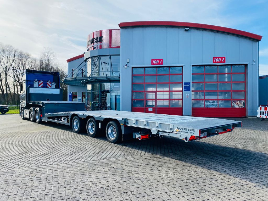 Gabelstapler/Arbeitsbühnentransporter Klapprampe - Semireboque baixa: foto 4 Gabelstapler/Arbeitsbühnentransporter Klapprampe - Semireboque baixa: foto 4