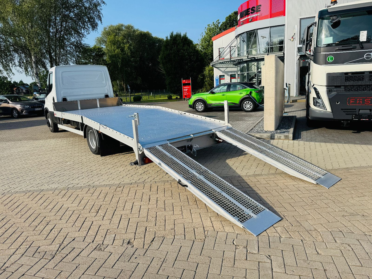 Iveco 70C18HA, Maschinen & Arbeitsbühnentrans. 2940kg! - Caminhão reboque: foto 2 Iveco 70C18HA, Maschinen & Arbeitsbühnentrans. 2940kg! - Caminhão reboque: foto 2