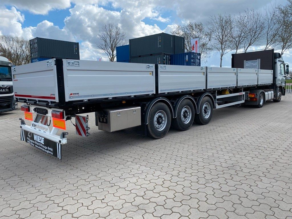 Kässbohrer Bordwandauflieger Twistlocks - Semi-reboque plataforma/ Caixa aberta: foto 3 Kässbohrer Bordwandauflieger Twistlocks - Semi-reboque plataforma/ Caixa aberta: foto 3