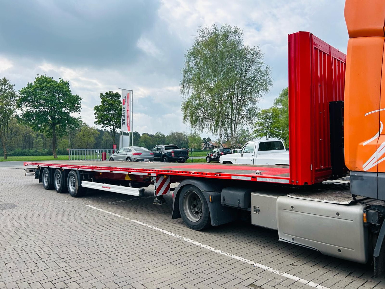 Kässbohrer K.SFS M Mega Plattform Auflieger Sofort Verfügba - Semi-reboque plataforma/ Caixa aberta: foto 2 Kässbohrer K.SFS M Mega Plattform Auflieger Sofort Verfügba - Semi-reboque plataforma/ Caixa aberta: foto 2