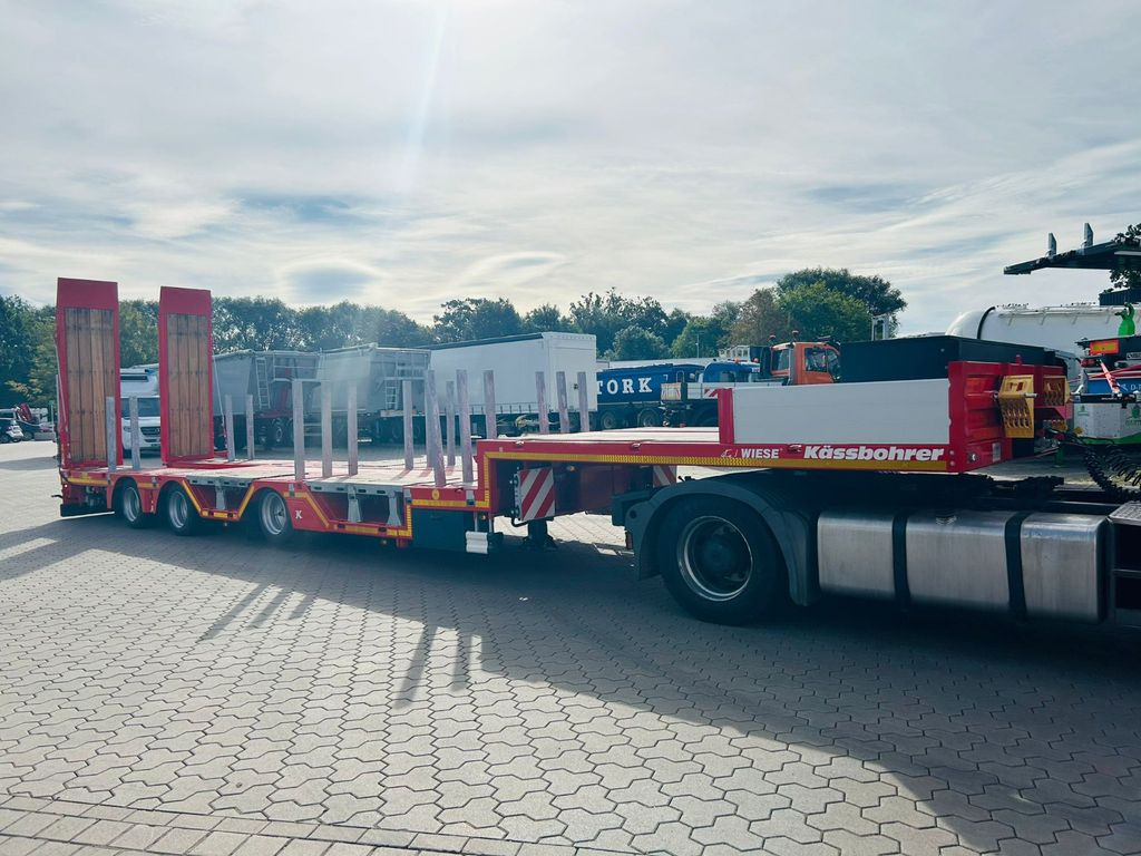 Kässbohrer KSLA RJ Mega Jumbo Tieflader mit Radmulden tele - Semireboque baixa: foto 4 Kässbohrer KSLA RJ Mega Jumbo Tieflader mit Radmulden tele - Semireboque baixa: foto 4
