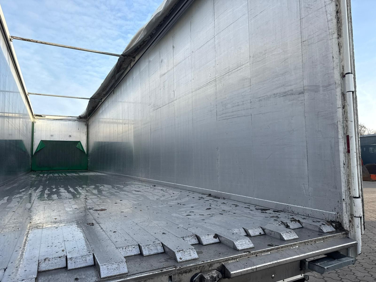 Locação de  Kraker K-Force Schubboden 92m³ 10mm Boden Top Agrar GMP Kraker K-Force Schubboden 92m³ 10mm Boden Top Agrar GMP: foto 10