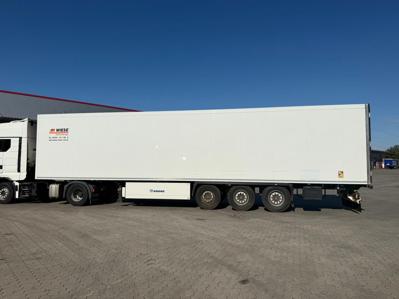 Krone SDR 27 Tiefkühl Auflieger Doppelstock Carrier - Semireboque furgão: foto 3 Krone SDR 27 Tiefkühl Auflieger Doppelstock Carrier - Semireboque furgão: foto 3