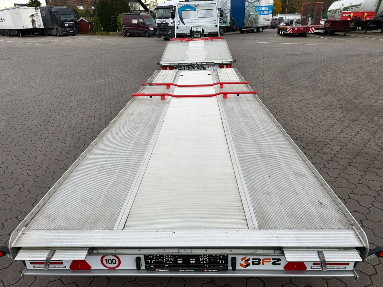 Caminhão transporte de veículos Mercedes-Benz Atego 918L Autotransporter mit BFZ Anhänger: foto 14