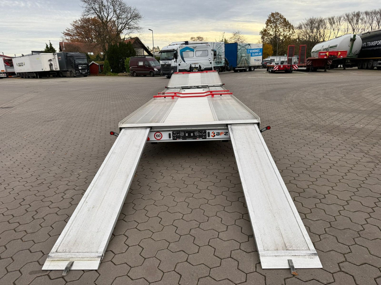 Caminhão transporte de veículos Mercedes-Benz Atego 918L Autotransporter mit BFZ Anhänger: foto 18