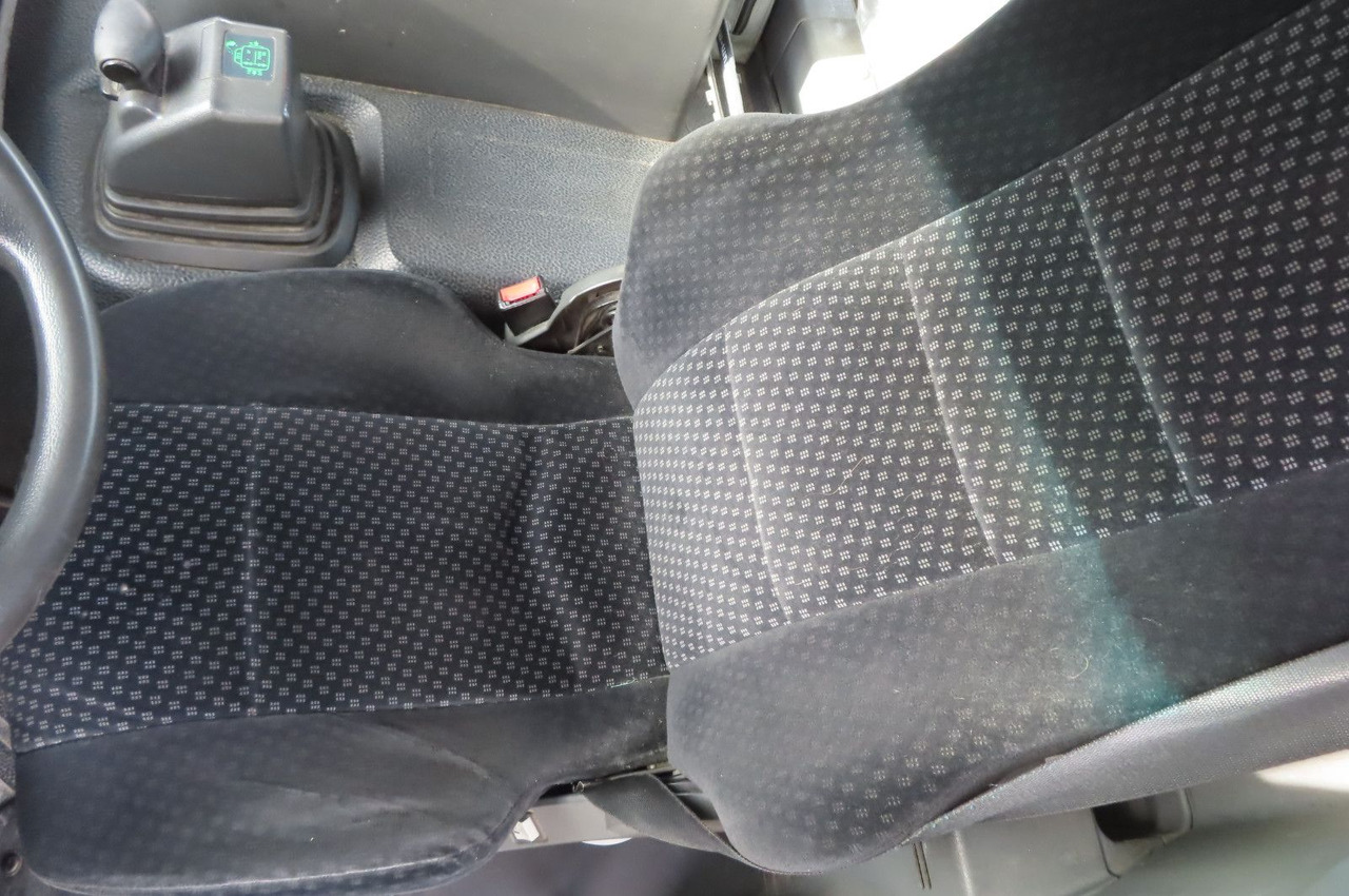 Camião de caixa aberta/ Plataforma, Caminhão grua Mercedes-Benz Axor  1833 L - Glastransporter Kran Palfinger: foto 9