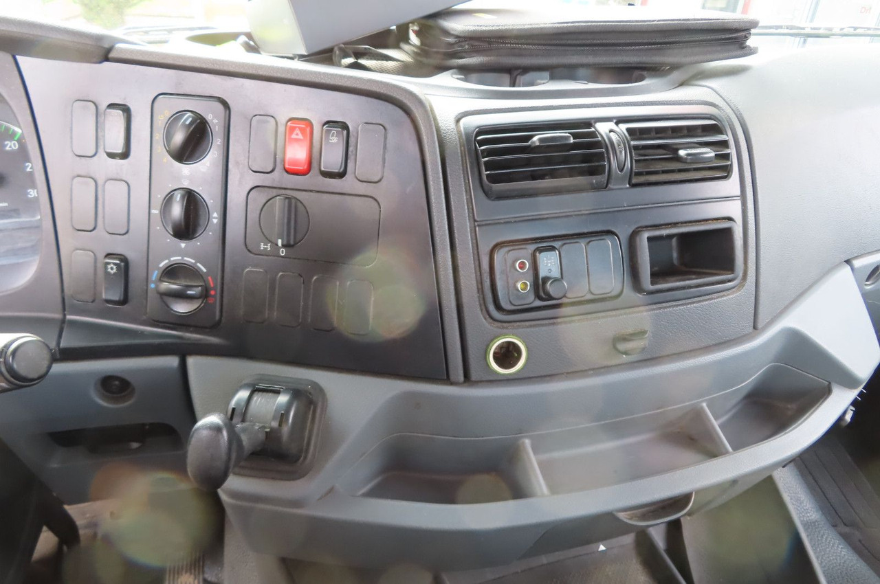 Camião de caixa aberta/ Plataforma, Caminhão grua Mercedes-Benz Axor  1833 L - Glastransporter Kran Palfinger: foto 12