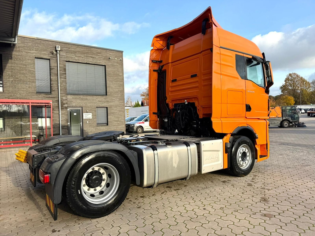 MAN TGX 18.510 23.000km!! Top Zustand - Tractor: foto 3 MAN TGX 18.510 23.000km!! Top Zustand - Tractor: foto 3