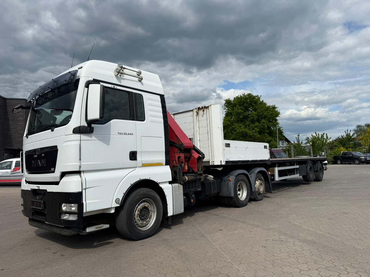 MAN TGX 26.440 6x2 mit HMF 3000-5 Kran - Tractor: foto 2 MAN TGX 26.440 6x2 mit HMF 3000-5 Kran - Tractor: foto 2