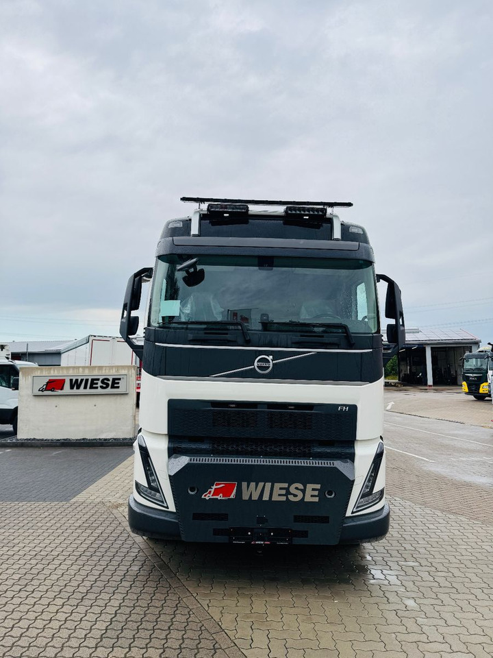 Volvo FH540 10x4 mit F1150 Ladekran, Sattelzugmaschine - Caminhão grua: foto 5 Volvo FH540 10x4 mit F1150 Ladekran, Sattelzugmaschine - Caminhão grua: foto 5