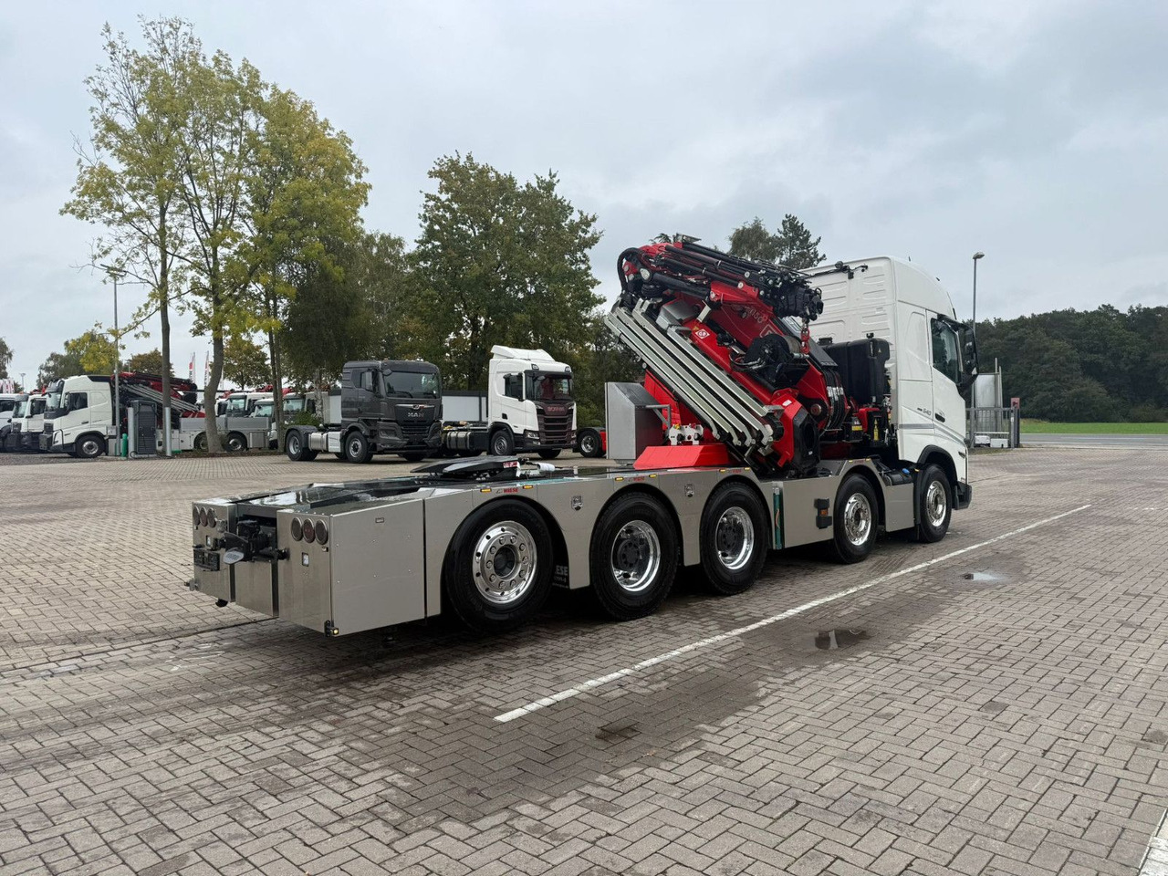 Volvo FH540 10x4 mit F1150 Ladekran, Sattelzugmaschine - Caminhão grua: foto 3 Volvo FH540 10x4 mit F1150 Ladekran, Sattelzugmaschine - Caminhão grua: foto 3