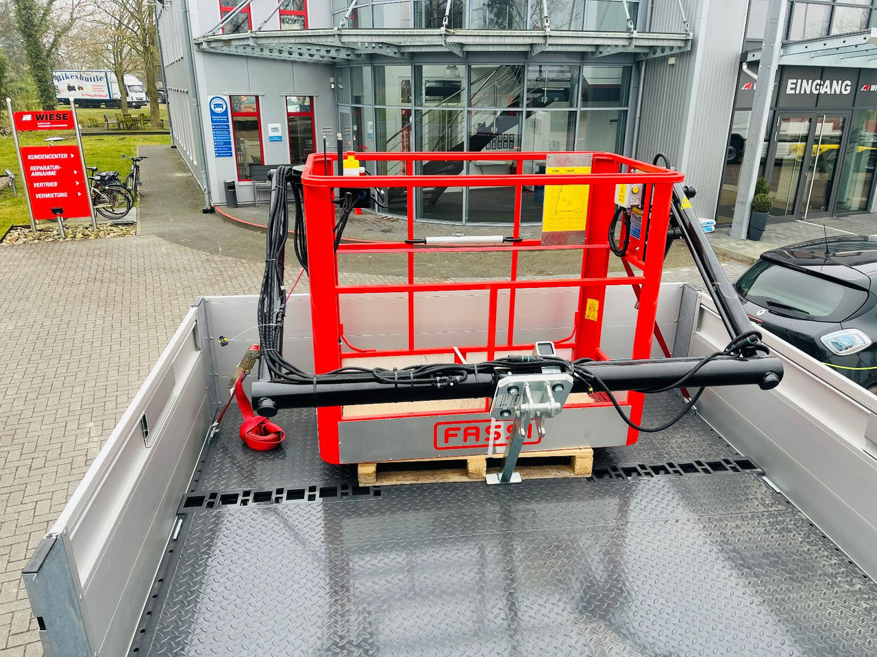 Camião de caixa aberta/ Plataforma, Caminhão grua Volvo FMX 500 inkl. F345RB.2.24 & L324 +V20 & Korb: foto 9