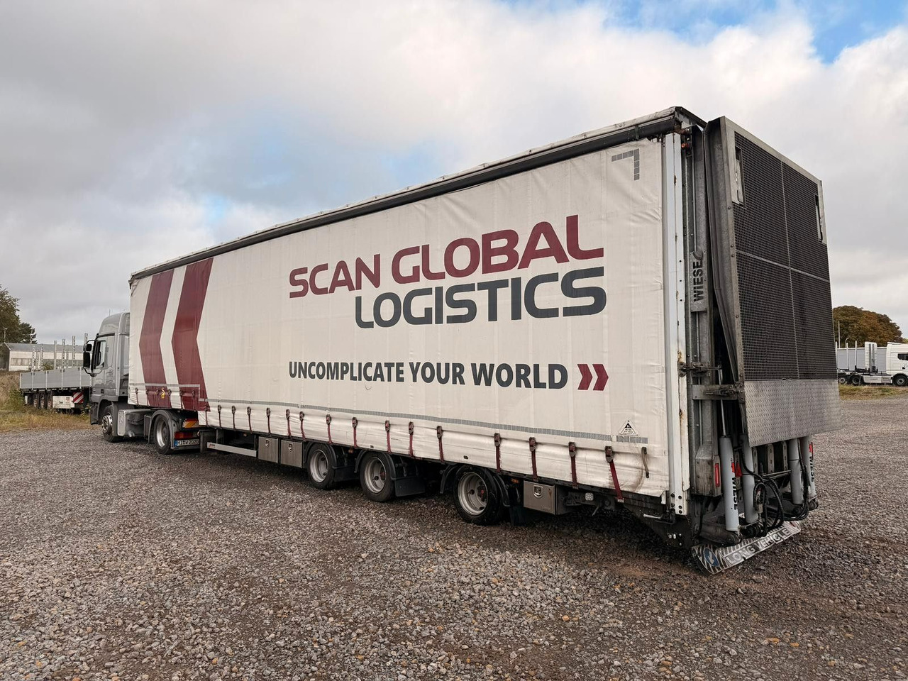 Wiese Gabelstaplertransporter Rampe Mega Lowline - Semireboque baixa: foto 1 Wiese Gabelstaplertransporter Rampe Mega Lowline - Semireboque baixa: foto 1