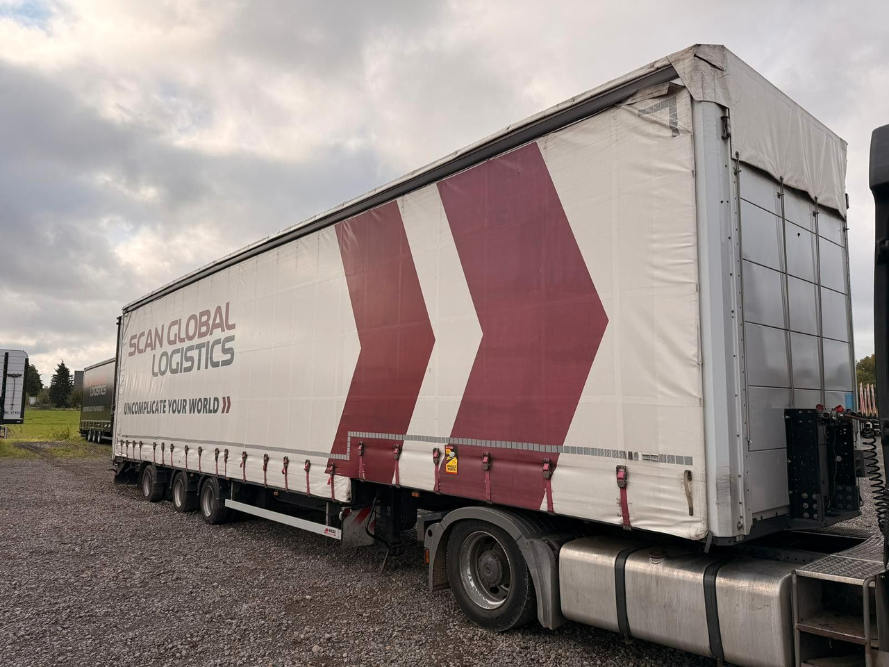 Wiese Gabelstaplertransporter Rampe Mega Lowline - Semireboque baixa: foto 4 Wiese Gabelstaplertransporter Rampe Mega Lowline - Semireboque baixa: foto 4