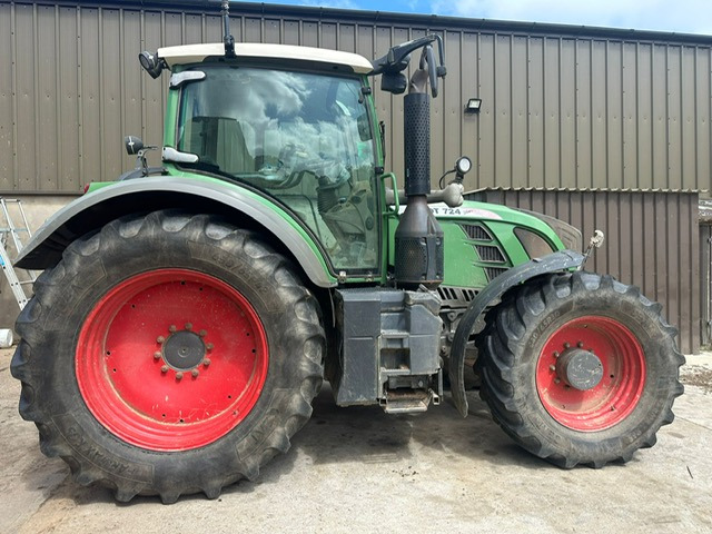 FENDT 724 Plus - Trator: foto 2 FENDT 724 Plus - Trator: foto 2