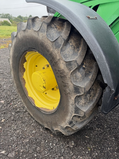 JOHN DEERE 6210R - Trator: foto 3 JOHN DEERE 6210R - Trator: foto 3