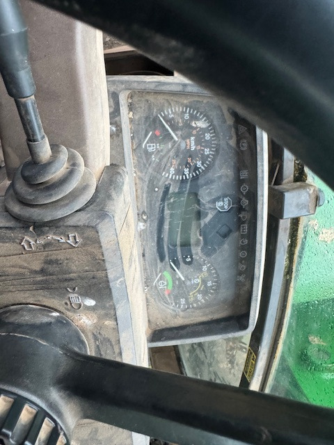 Trator JOHN DEERE 6400: foto 12