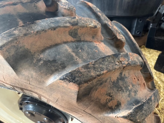 NEW HOLLAND T6.180 - Trator: foto 3 NEW HOLLAND T6.180 - Trator: foto 3