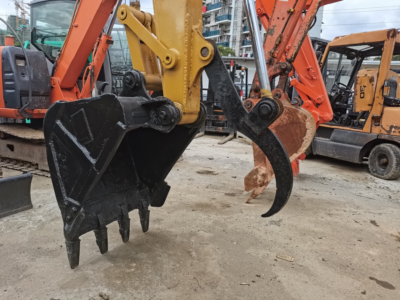 Mini escavadeira CATERPILLAR 308C: foto 6 Mini escavadeira CATERPILLAR 308C: foto 6