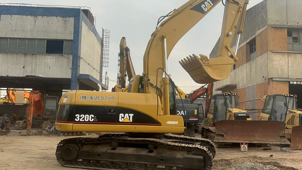 CATERPILLAR 320C 320B 320BL 325B - Escavadora de rastos: foto 4 CATERPILLAR 320C 320B 320BL 325B - Escavadora de rastos: foto 4
