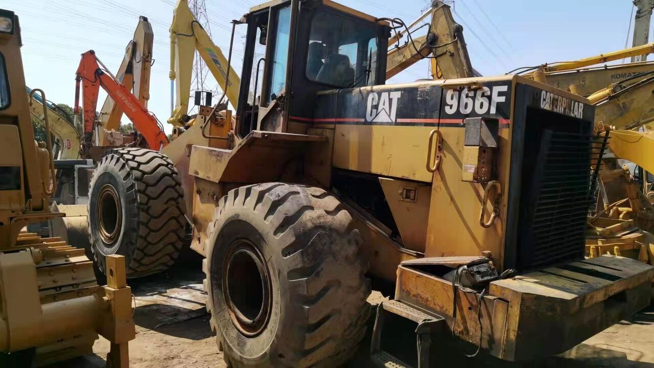 CATERPILLAR 966F - Carregadeira de rodas: foto 1 CATERPILLAR 966F - Carregadeira de rodas: foto 1