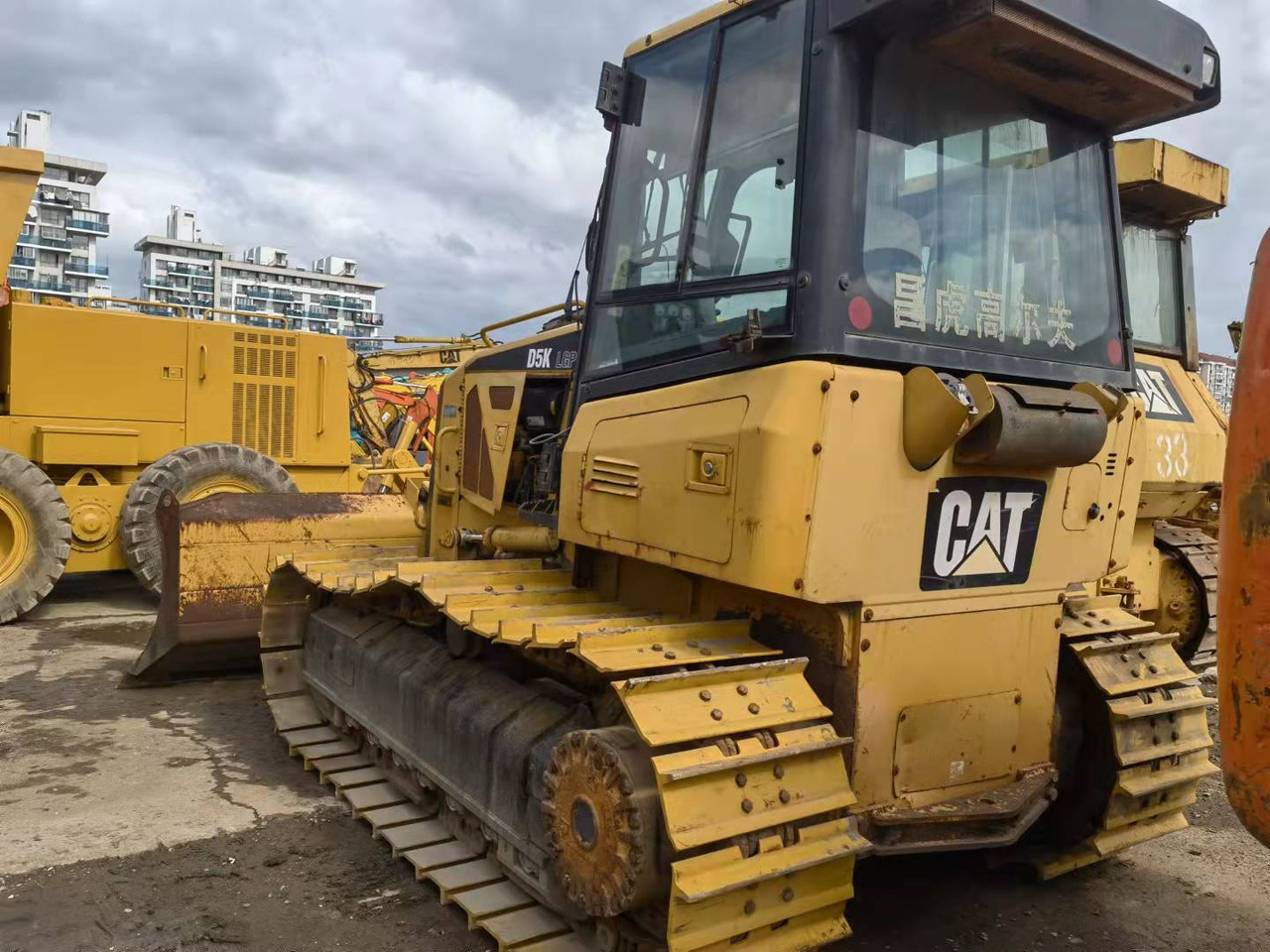 CATERPILLAR D5K LGP - Escavadeira: foto 2 CATERPILLAR D5K LGP - Escavadeira: foto 2