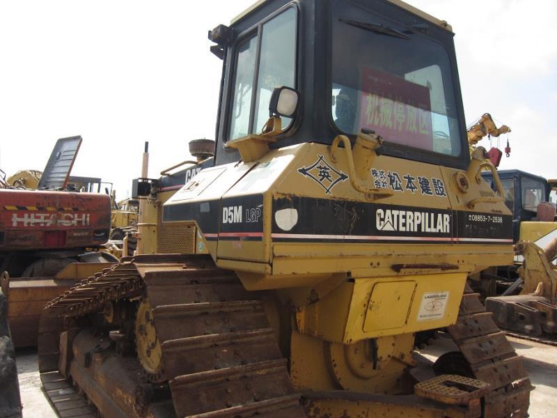 CATERPILLAR D5M - Buldôzer: foto 2 CATERPILLAR D5M - Buldôzer: foto 2