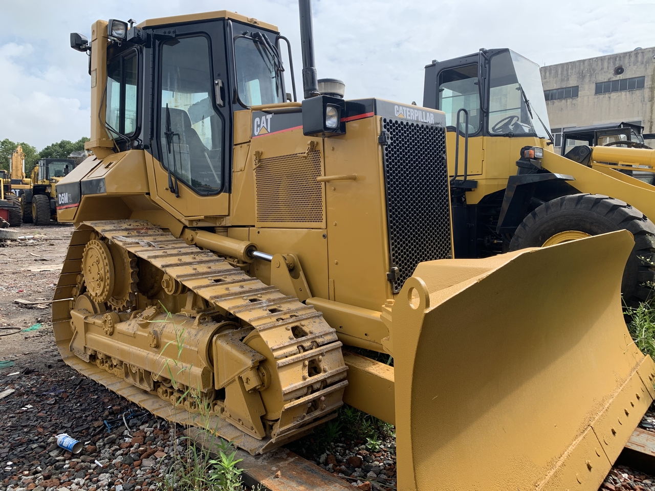 CATERPILLAR D5MXL - Buldôzer: foto 2 CATERPILLAR D5MXL - Buldôzer: foto 2