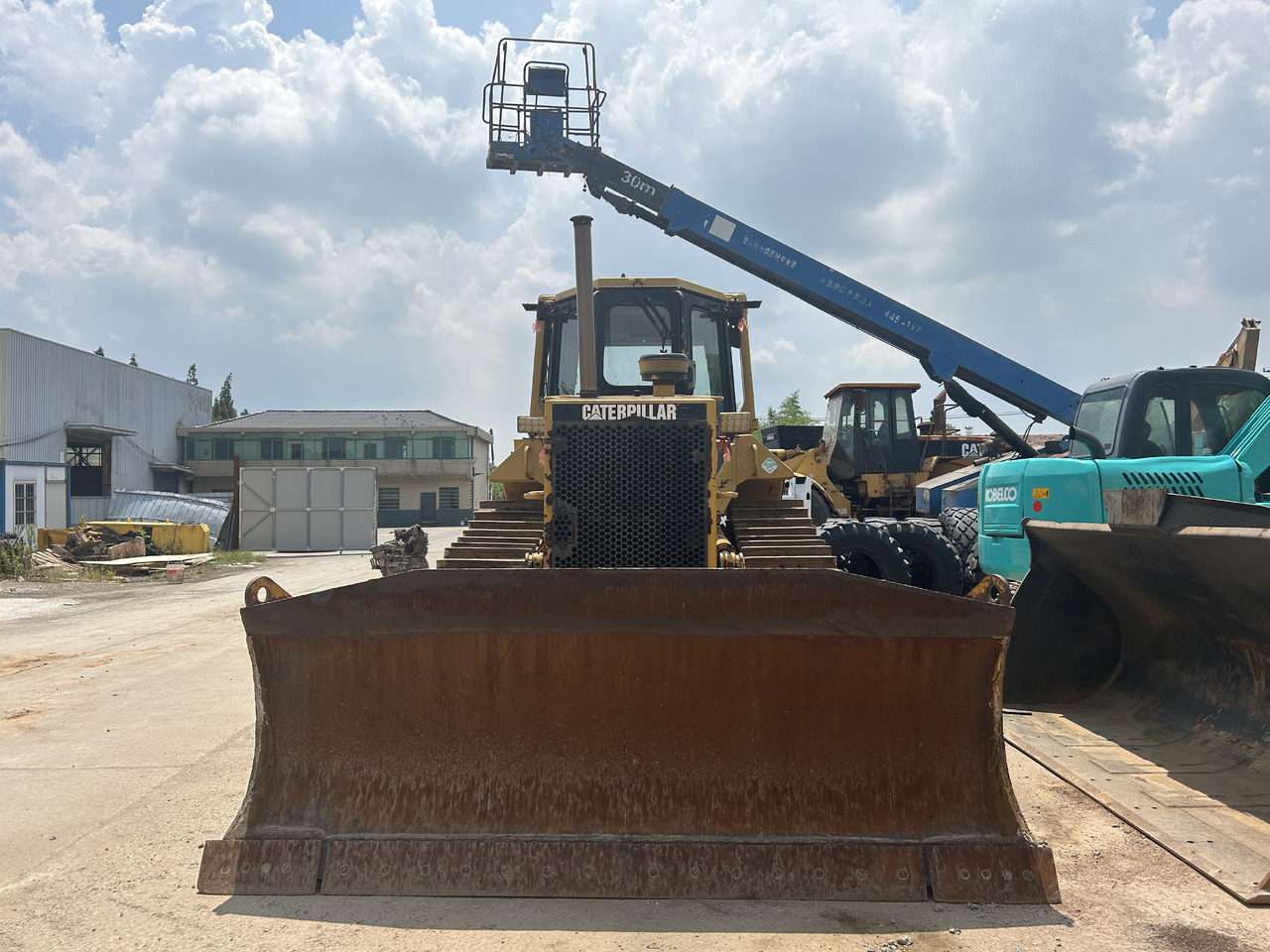 CATERPILLAR D6M XL - Buldôzer: foto 3 CATERPILLAR D6M XL - Buldôzer: foto 3