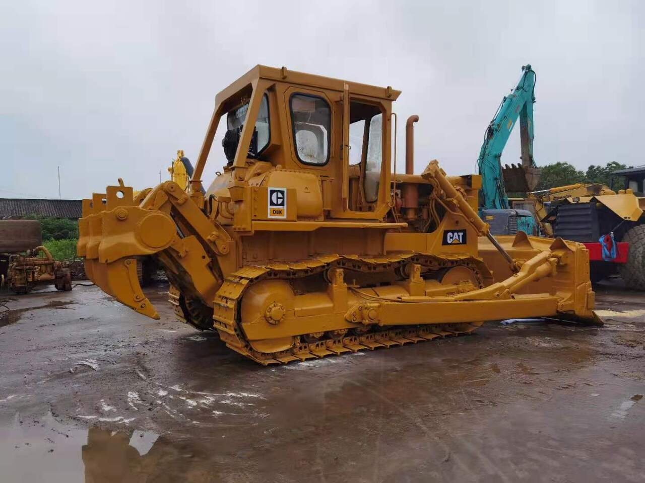 CATERPILLAR D8K - Buldôzer: foto 3 CATERPILLAR D8K - Buldôzer: foto 3