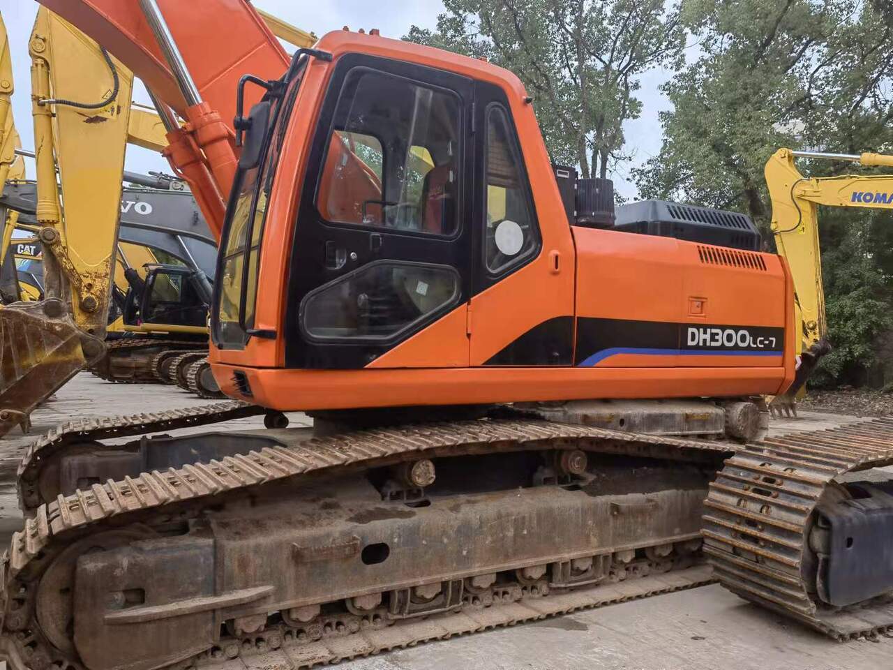 DOOSAN DH300 - Escavadora de rastos: foto 1 DOOSAN DH300 - Escavadora de rastos: foto 1