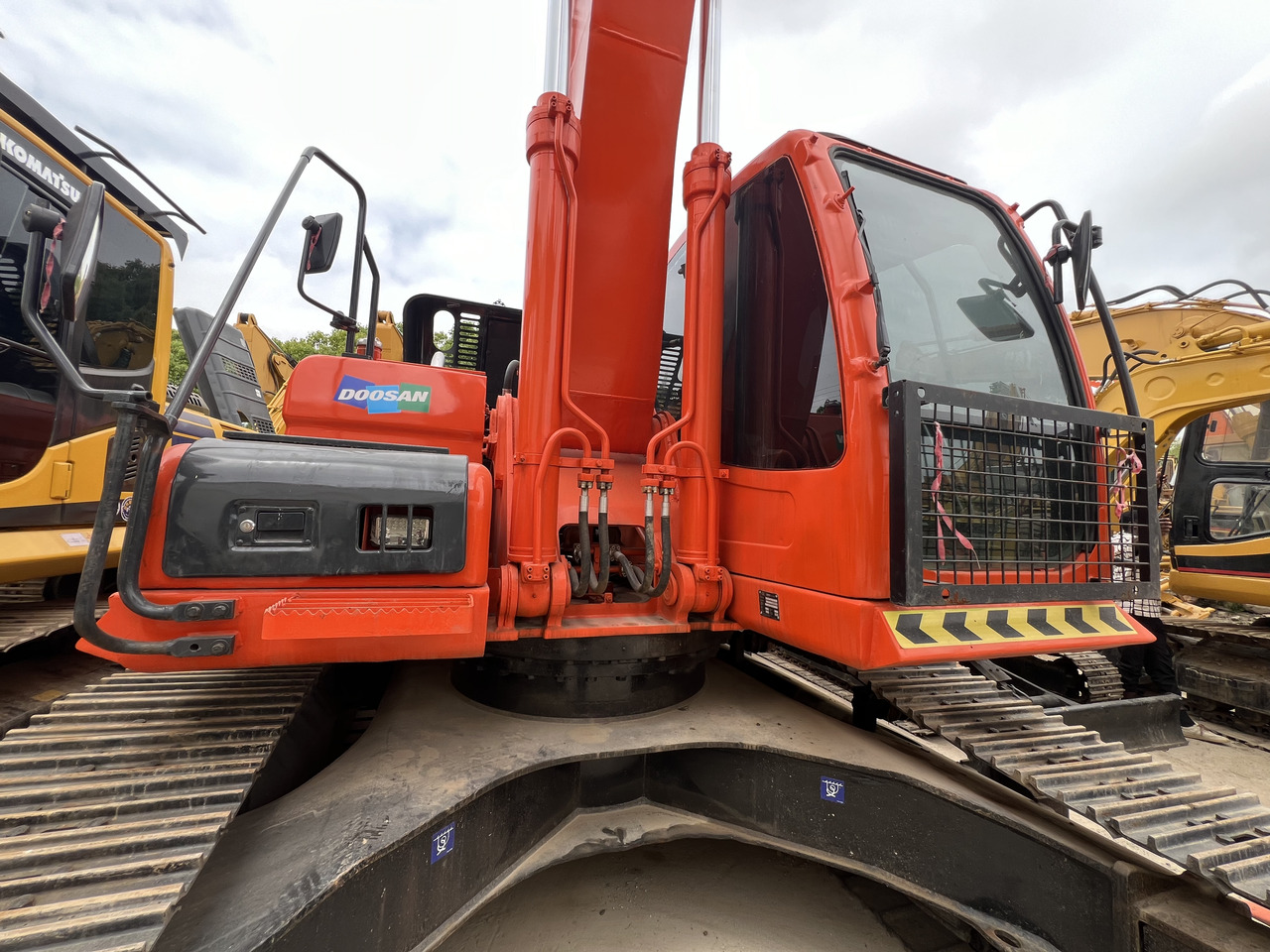 DOOSAN DX300 LC-7 - Escavadora de rastos: foto 4 DOOSAN DX300 LC-7 - Escavadora de rastos: foto 4