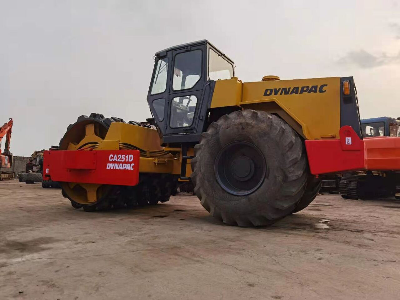 Dynapac CA251D - Rolo: foto 3 Dynapac CA251D - Rolo: foto 3