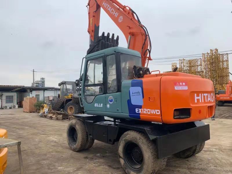 HITACHI EX120WD - Escavadeira de rodas: foto 4 HITACHI EX120WD - Escavadeira de rodas: foto 4