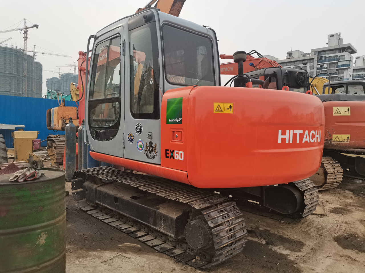 HITACHI EX60 - Escavadora de rastos: foto 1 HITACHI EX60 - Escavadora de rastos: foto 1