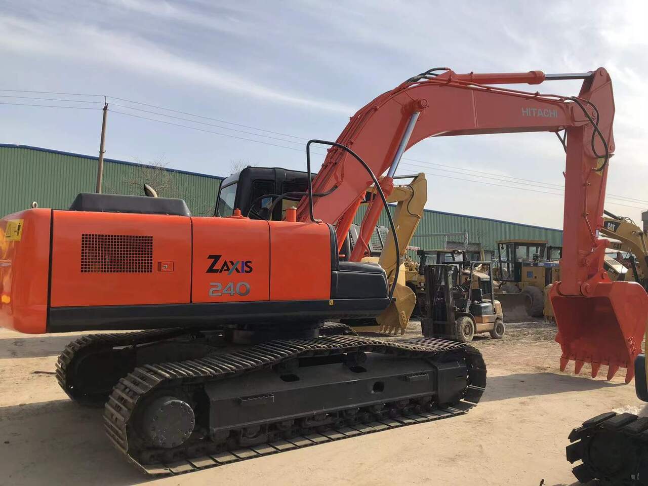 HITACHI ZX240 - Escavadora de rastos: foto 2 HITACHI ZX240 - Escavadora de rastos: foto 2