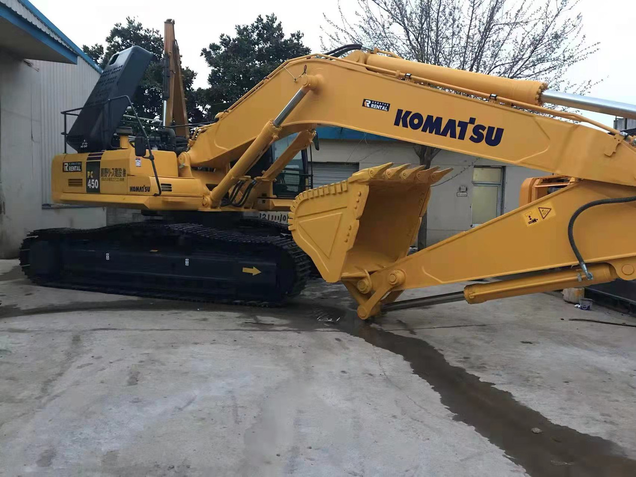 KOMATSU PC450-7-excavator - Escavadora de rastos: foto 1 KOMATSU PC450-7-excavator - Escavadora de rastos: foto 1