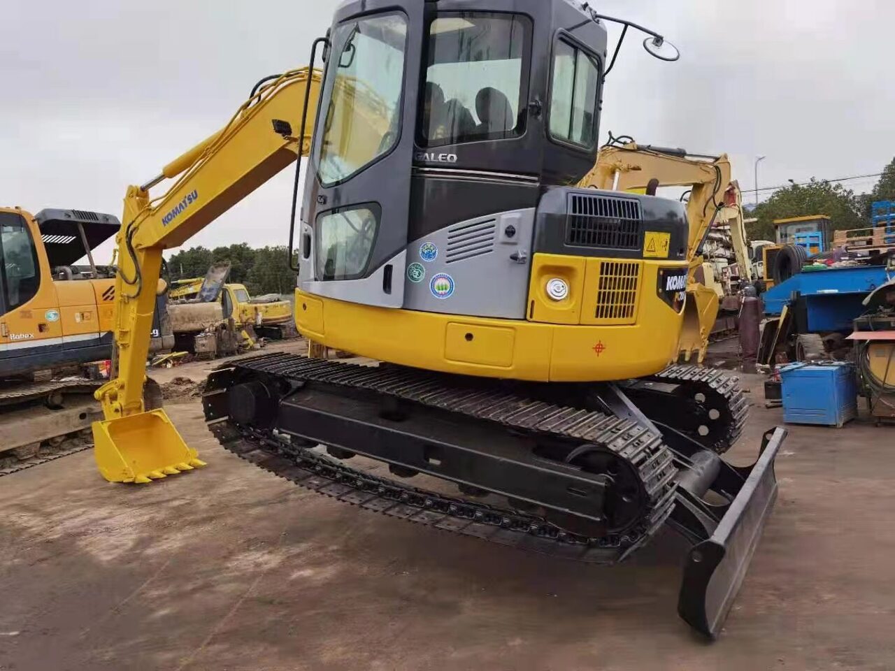 KOMATSU PC78US - Mini escavadeira: foto 3 KOMATSU PC78US - Mini escavadeira: foto 3