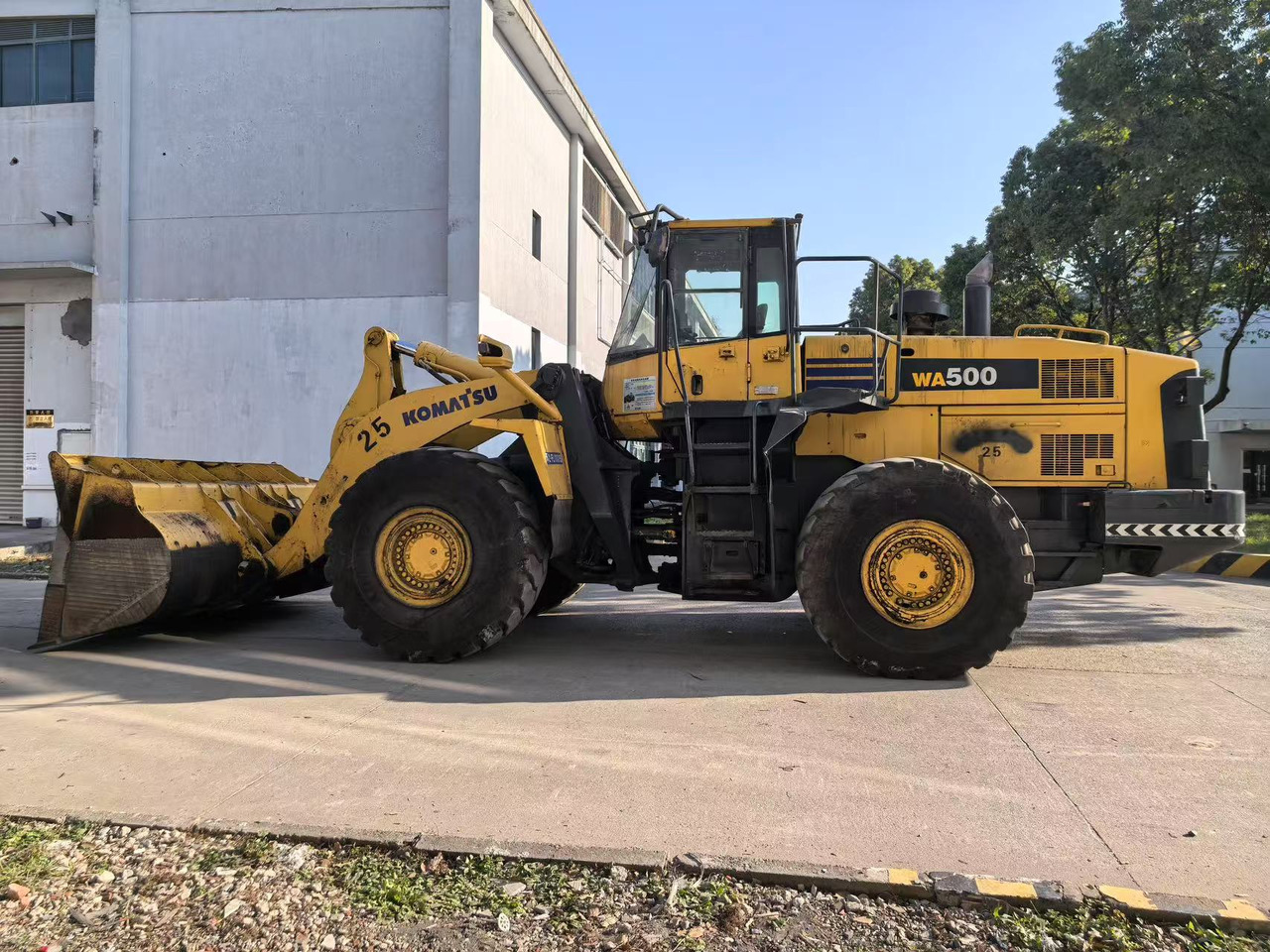 KOMATSU WA500-6 - Carregadeira de rodas: foto 2 KOMATSU WA500-6 - Carregadeira de rodas: foto 2
