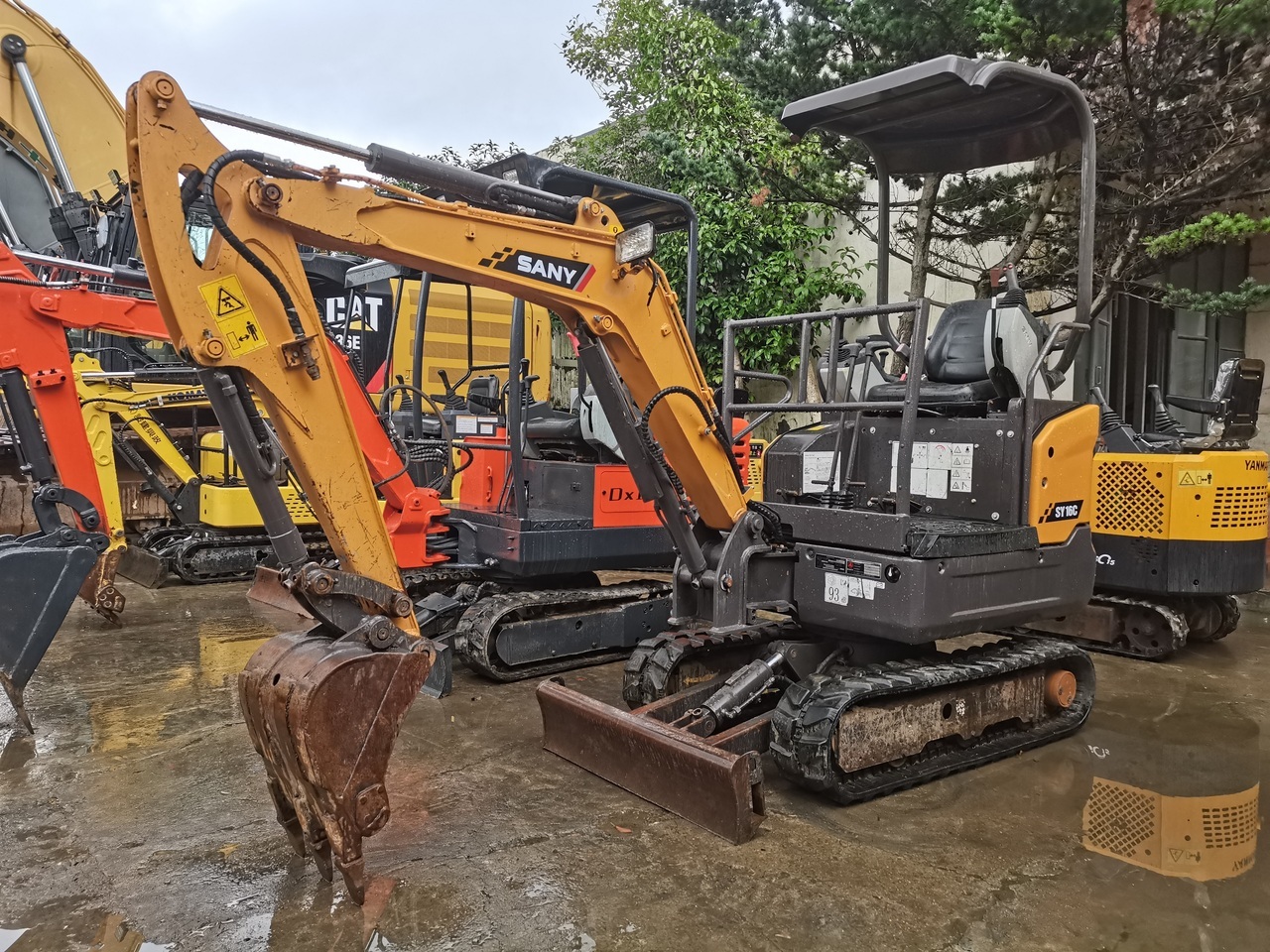 SANY SY16C -excavator - Escavadora de rastos: foto 1 SANY SY16C -excavator - Escavadora de rastos: foto 1