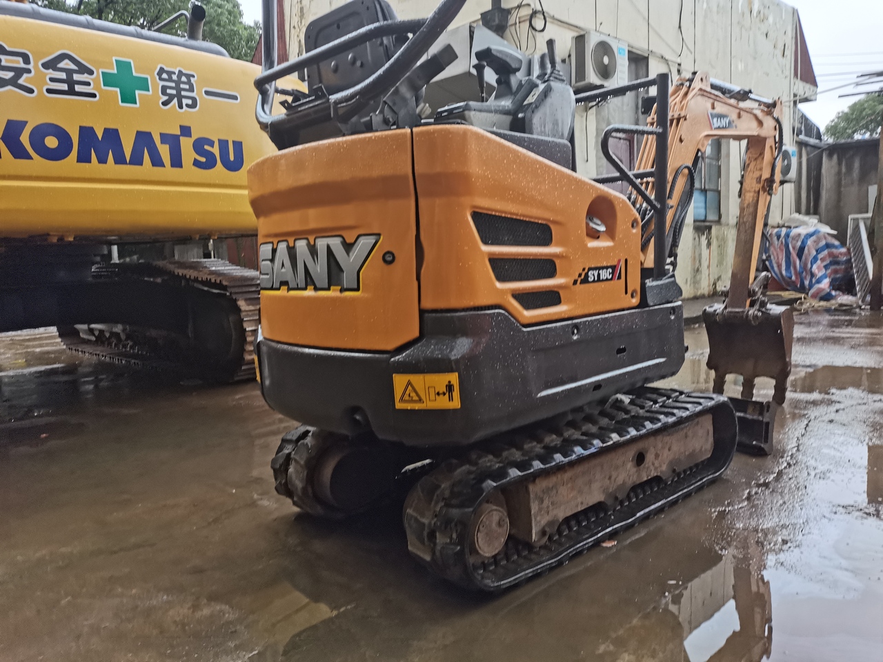 SANY SY16C -excavator - Escavadora de rastos: foto 4 SANY SY16C -excavator - Escavadora de rastos: foto 4