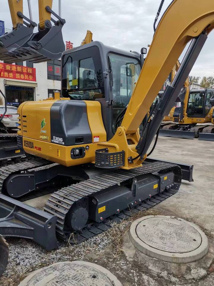XCMG XE60DA - Escavadora de rastos: foto 2 XCMG XE60DA - Escavadora de rastos: foto 2