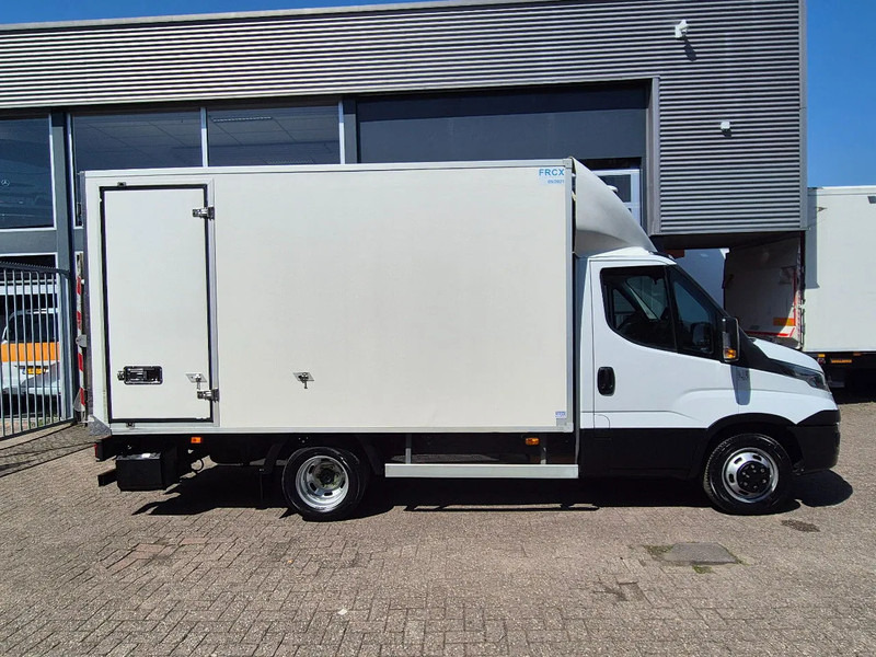 Iveco Daily 35C13 Koelkoffer Carrier Pulsor 400 -20C / +20C LBW Euro 6 - Carrinha frigorífica: foto 3 Iveco Daily 35C13 Koelkoffer Carrier Pulsor 400 -20C / +20C LBW Euro 6 - Carrinha frigorífica: foto 3