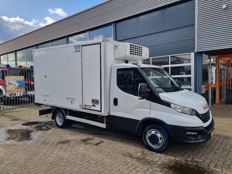 Iveco Daily 35C14 Koelkoffer Thermo-King V500MAX Multitemp ATP ST 230V - Carrinha frigorífica: foto 1 Iveco Daily 35C14 Koelkoffer Thermo-King V500MAX Multitemp ATP ST 230V - Carrinha frigorífica: foto 1